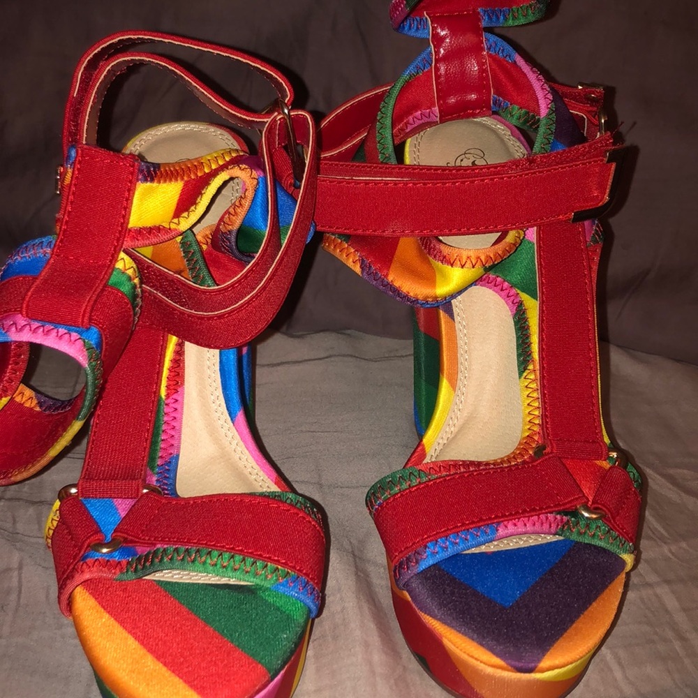 Glam rock heels
